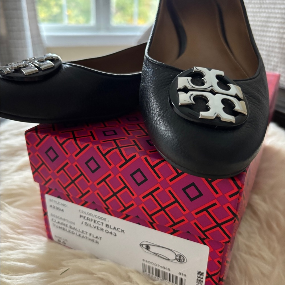 Tory Burch Black Leather Flats with Silver Emblem